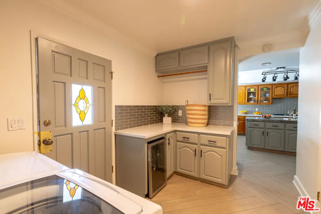 1 Saddlehorn Lane, Rolling Hills Estates, California 90274 home-pic-23